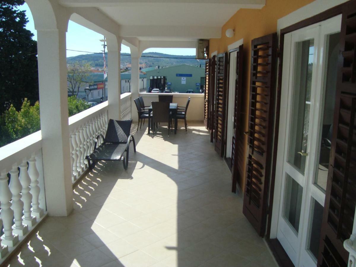 Apartment Ilina Vodice Extérieur photo